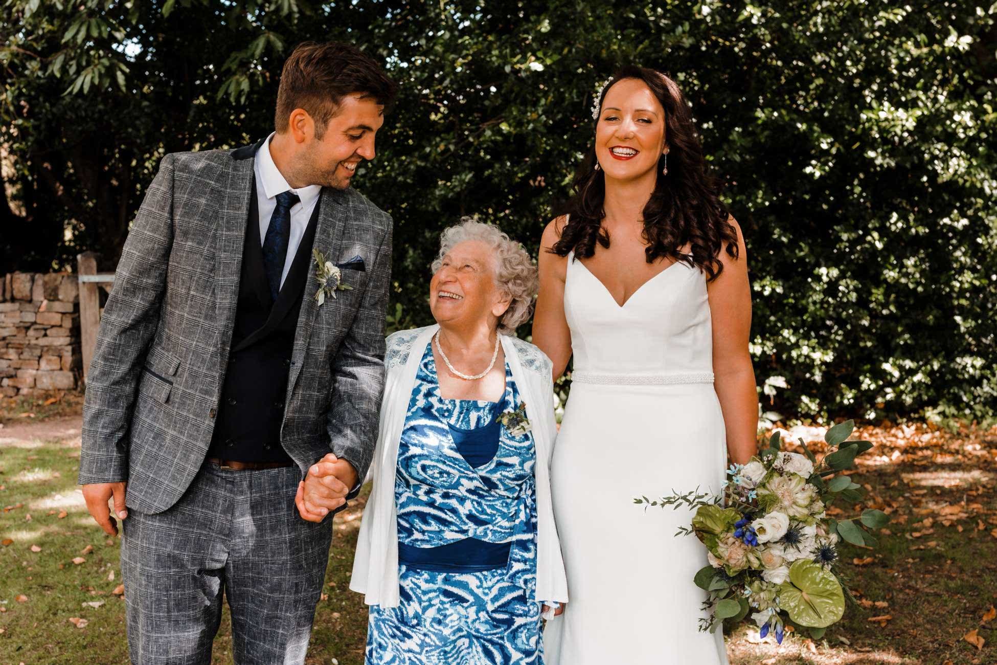 Wood Lane Countryside Centre wedding photo
